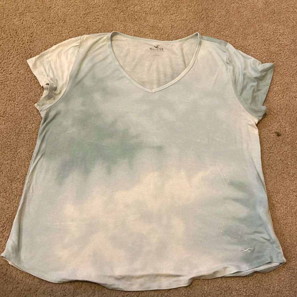 Blue tie dye
Size: L